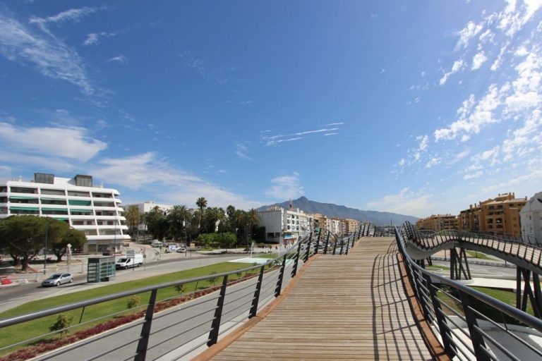 San Pedro de Alcantara boulevard